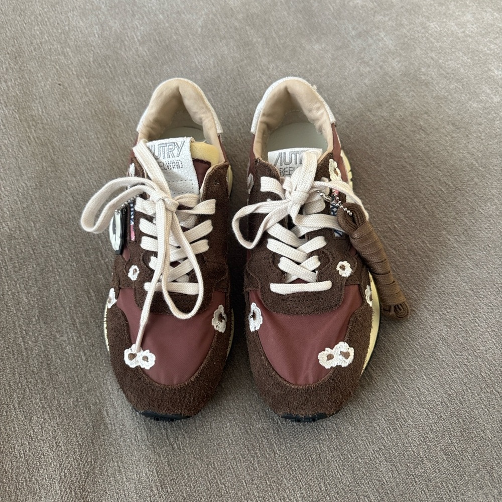 Autry Reelwind Embroidered low Sneakers flowers - ebony and white - Picture 3 of 6